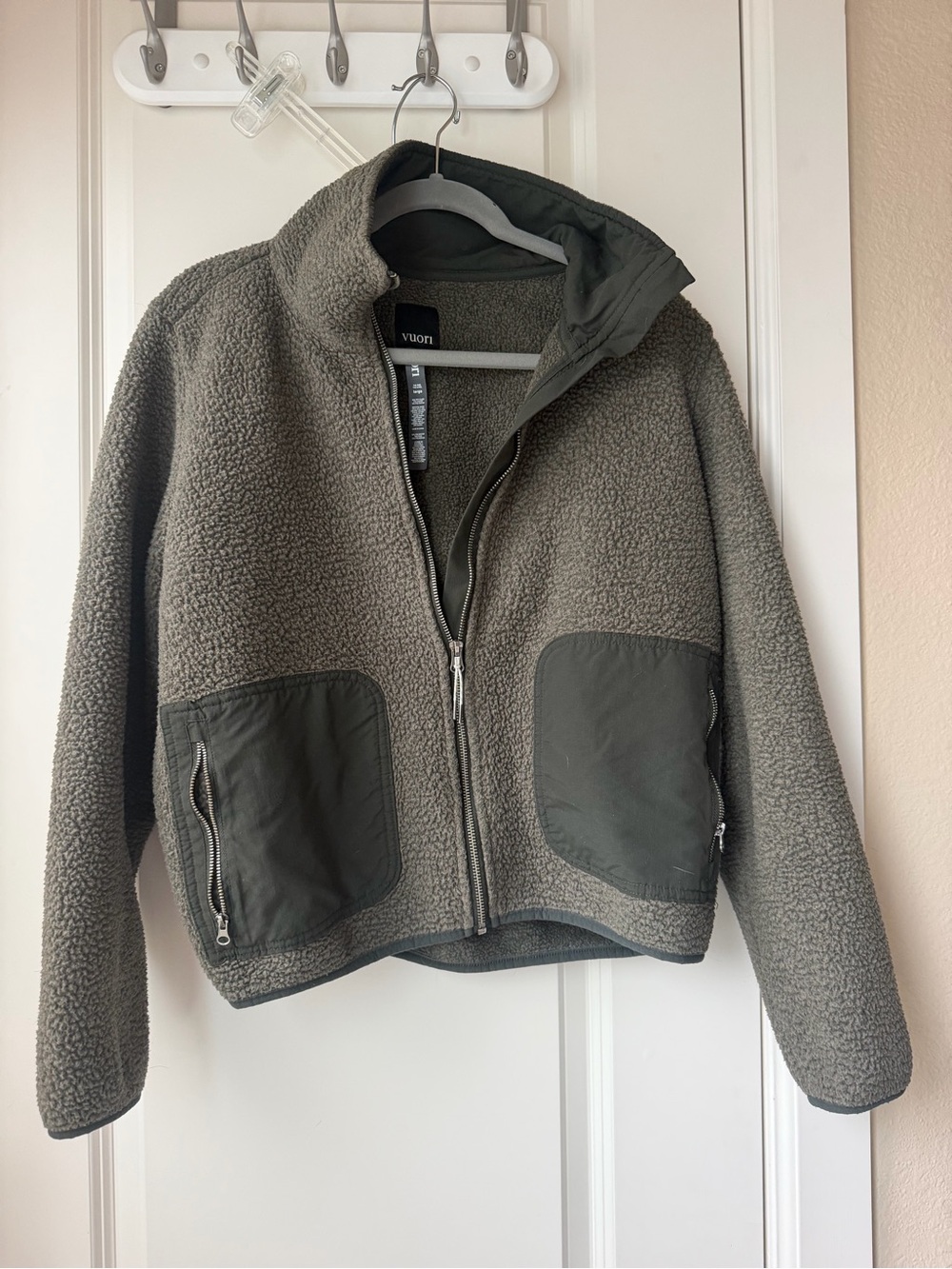Vuori Alpine Sherpa Zip Jacket in Olive Green